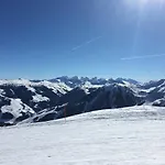 Am Zwoelferkogel Aparthotel 2*