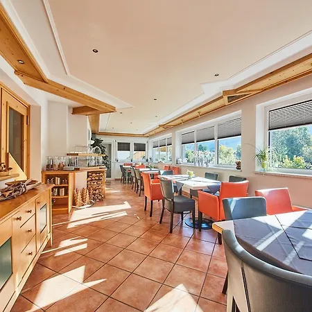 公寓式酒店 Am Zwoelferkogel 萨尔巴赫