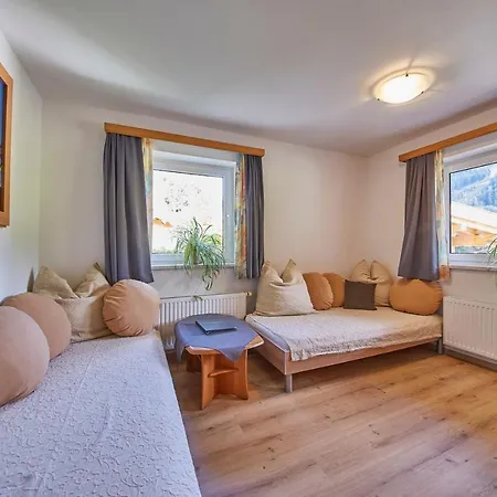 Am Zwoelferkogel Aparthotel Saalbach-Hinterglemm