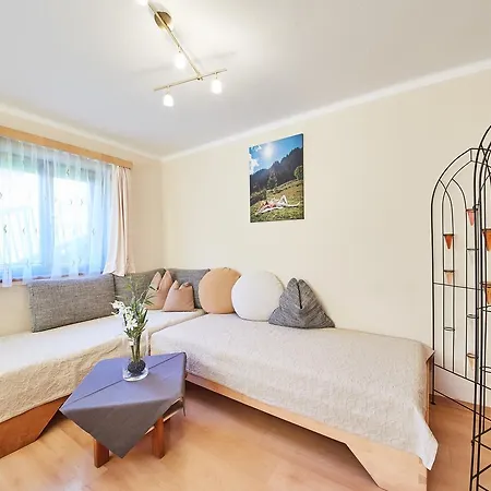 Hotel apartamentowy Am Zwoelferkogel